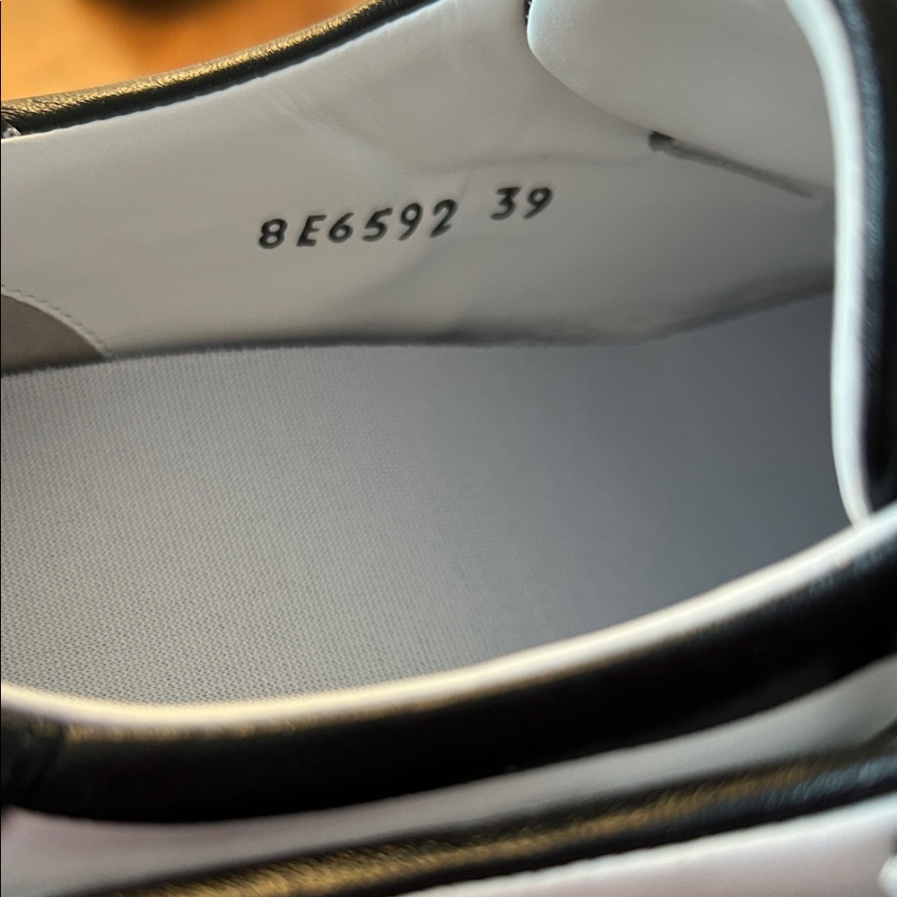 Fendi Monochrome Graphic Sneakers - Picture 4 of 9